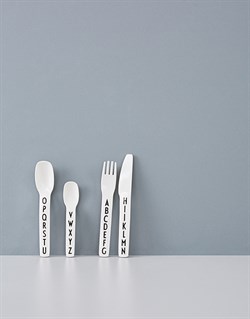 Design Letters Tritan Çatal Kaşık Bıçak Seti, Beyaz Beslenme